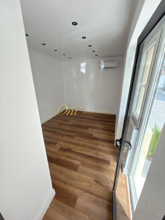 CENTRO AFFITTASI NEGOZIO 45M2