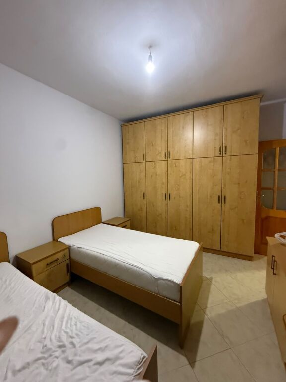 Appartamento in affitto di fronte alla scuola Bajram Curri ID 5630