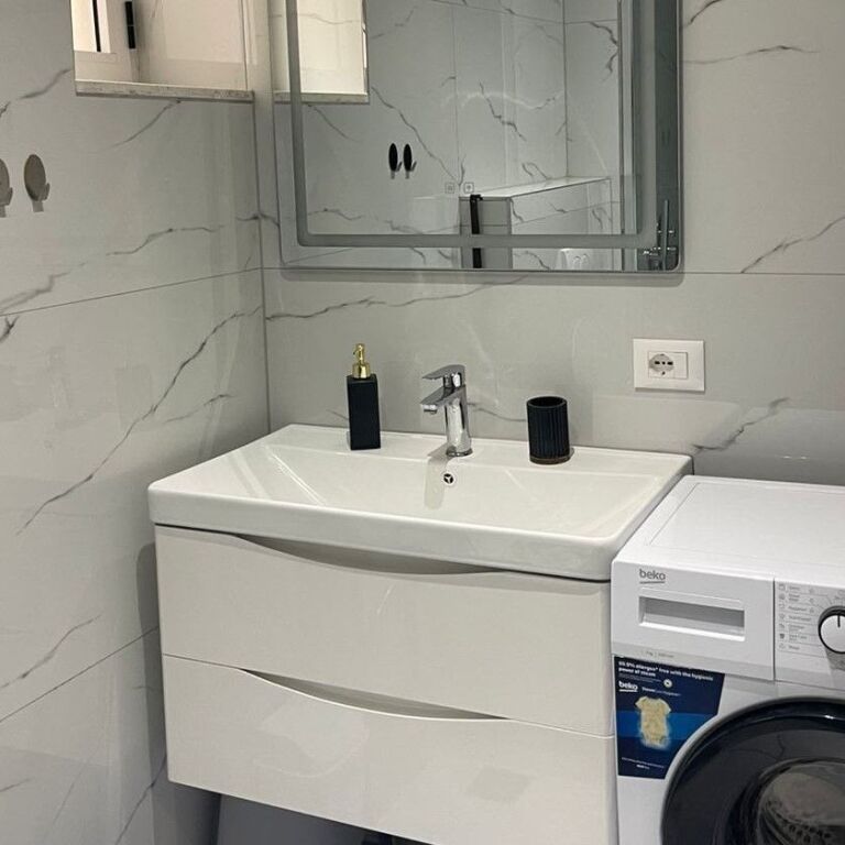 🏡 SHITET APARTAMENT 2+1 – 21 DHJETORI