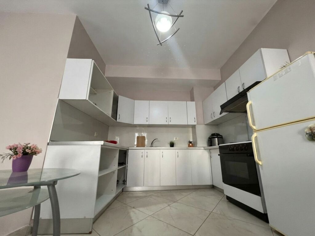 Rent, Apartment 1+1, Golden Park Complex, Tirana.