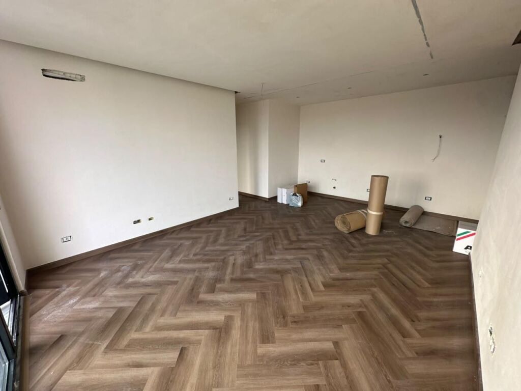 Shitet apartament 2+1+2 tek Rezidenca Porcelan ! 260.400 Euro !