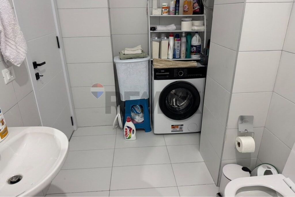 Apartament - Për Qira - Rruga Dritan Hoxha, Tiranë