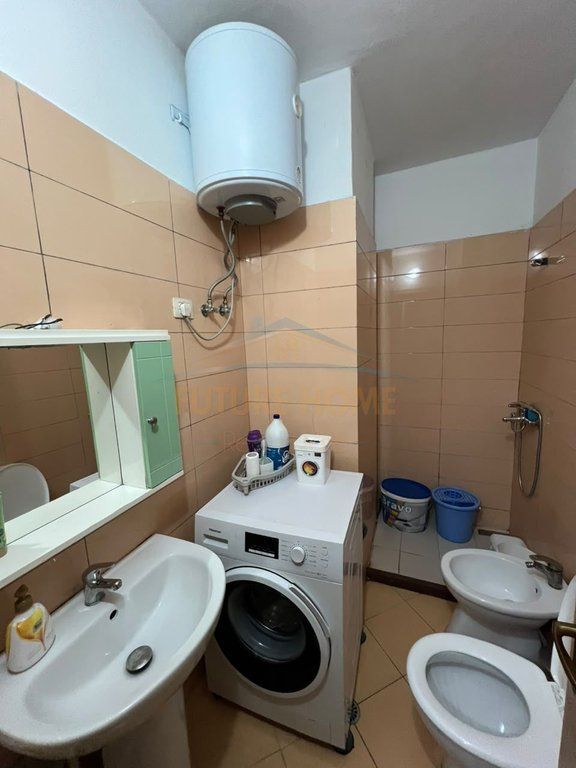 In vendita, Appartamento 1+1, Yzberisht, Tirana.