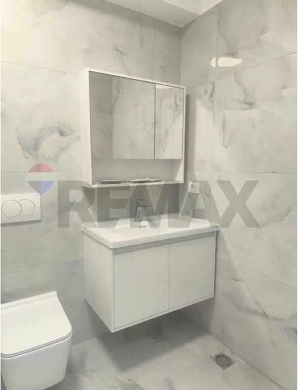 Apartament 2+1 me verande per shitje ne Laprake