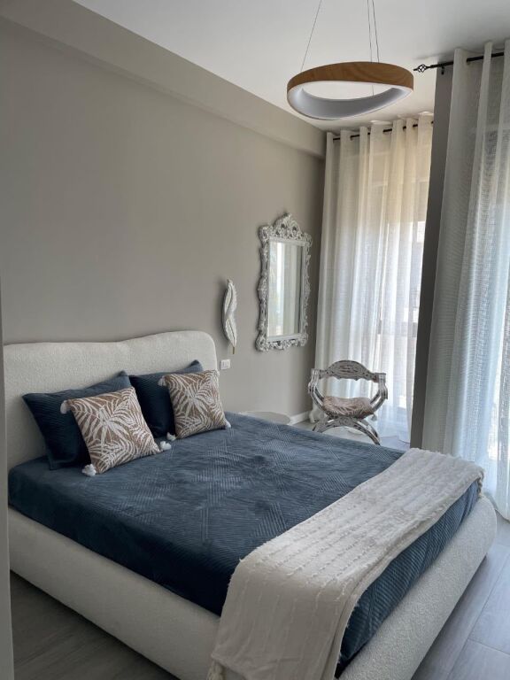 Apartament 1+1 me pamje Deti me Qera Afatgjate - Market "Dea", Radhime, Vlore