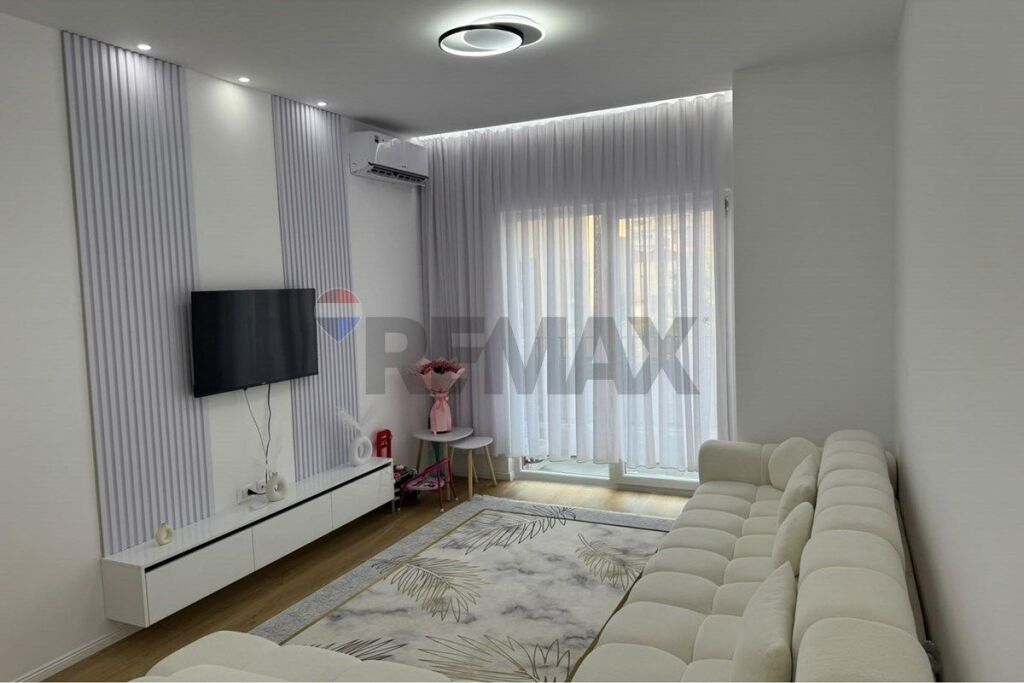 Apartament - Për Qira - Rruga Dritan Hoxha, Tiranë