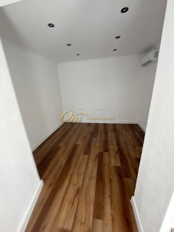 CENTRO AFFITTASI NEGOZIO 45M2