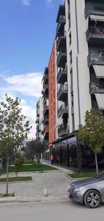 Shitet Apartament 2+1 te Kompleksi Aura ne Rr. Dritan Hoxha, Laprake !