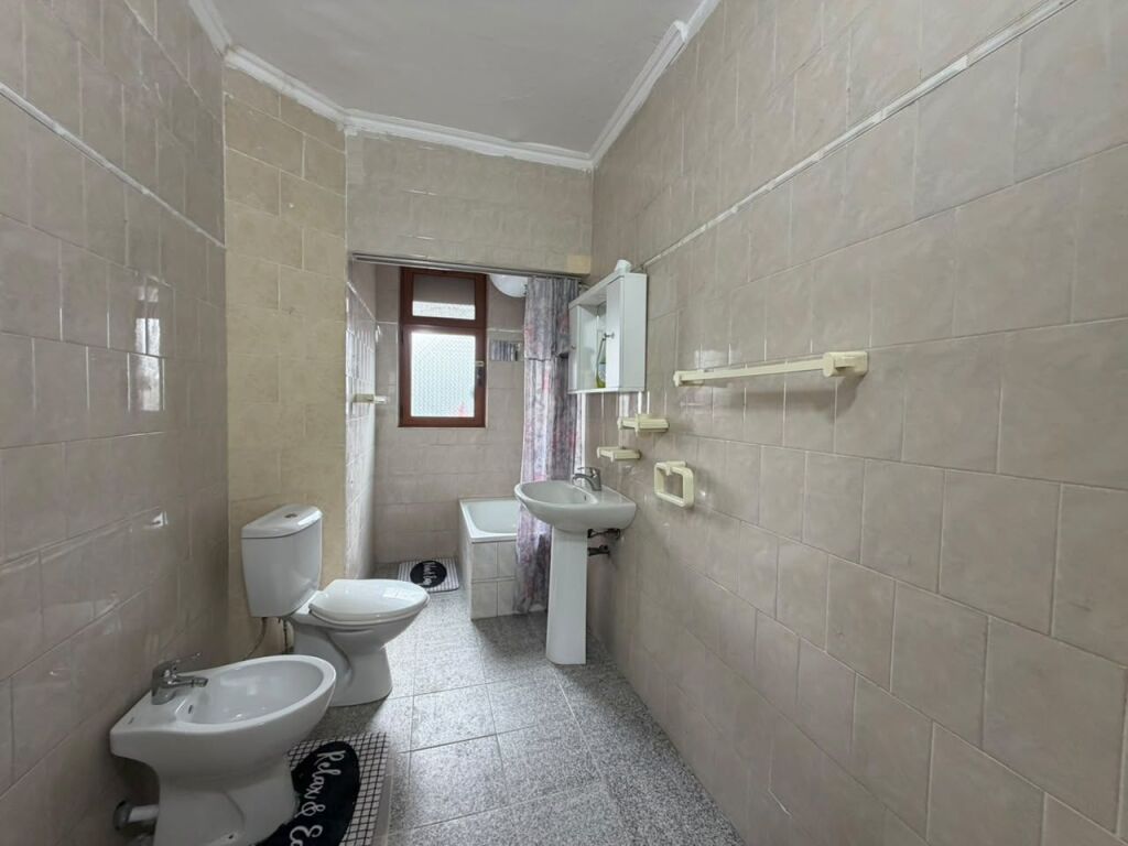 IRFAN TOMINI, MBRAPA PALLATIT ME SHIGJETA – SHESIM APARTAMENT 1+1