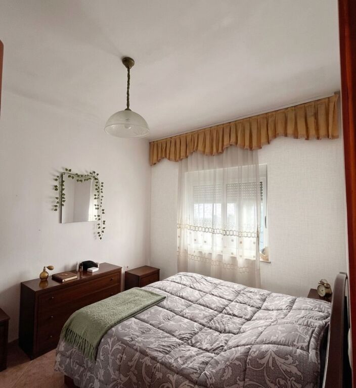 Qira, Hyrje private, 3+1+Blk+Parkim, Spitali QSUT, 60.000 Lek/muaj