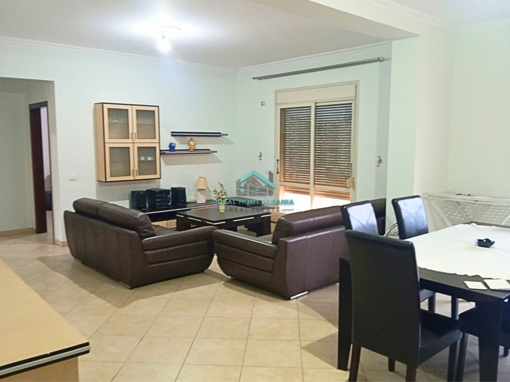 APPARTAMENTO 2+1 IN AFFITTO – VICINO ALL'AMBULANZA, VLORA