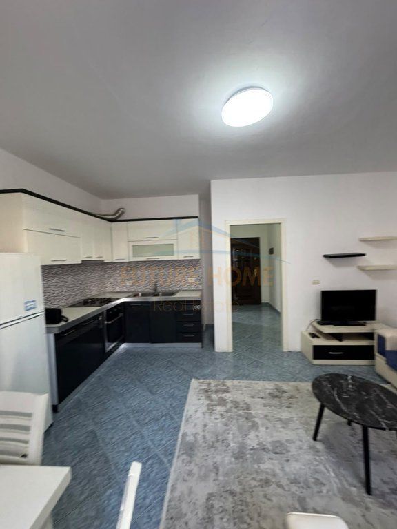 Affitto, Appartamento 1+1, Via Shefqet Kuka, Fresk 400 €