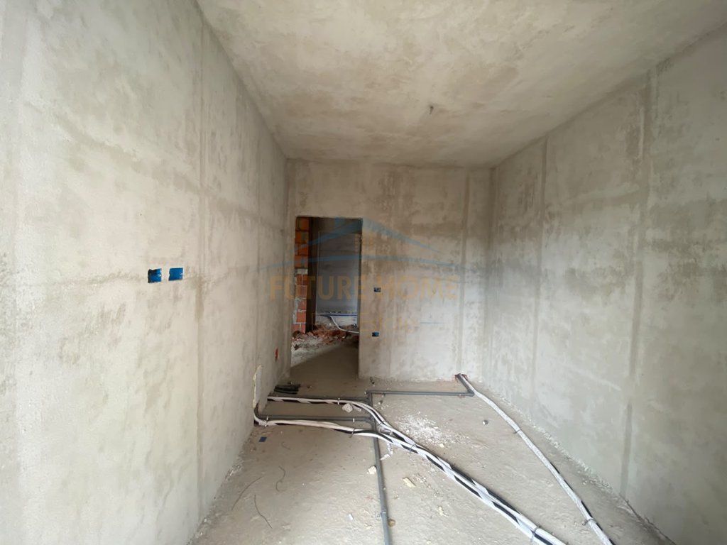 Shitet,Apartament 2+1, ish Fusha e Aviacionit