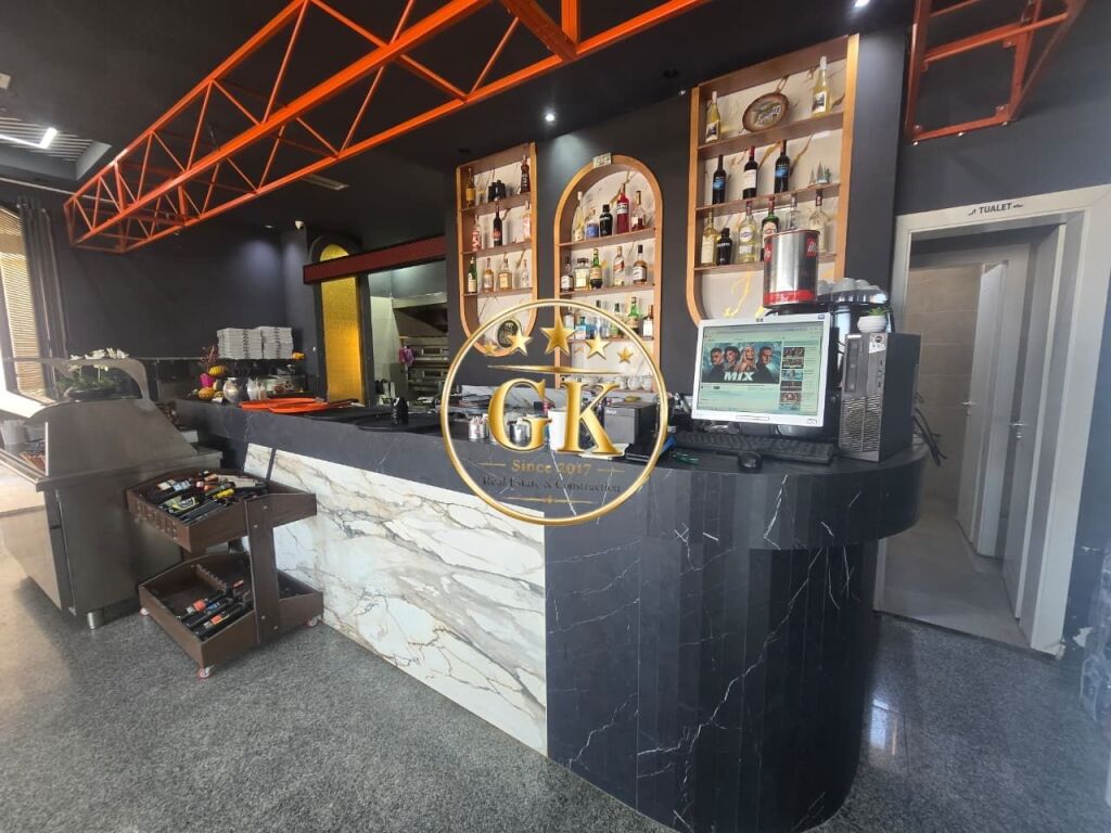 20781701🏡 JEPET ME QERA BAR RESTORANT PICERI NË PLAZH, DURRËS 📍