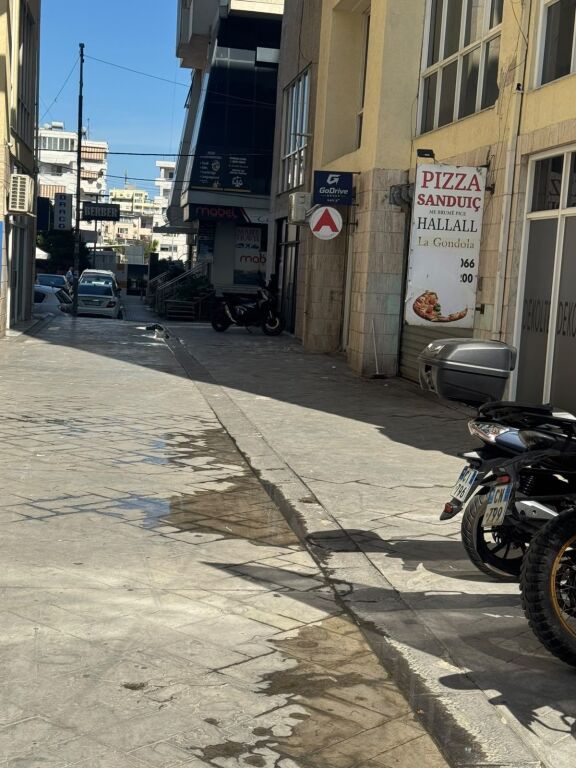 20903163 🏢 AMBIENT BIZNESI ME QERA – BUZË RRUGËS | RRUGA E PORTIT, DURRËS