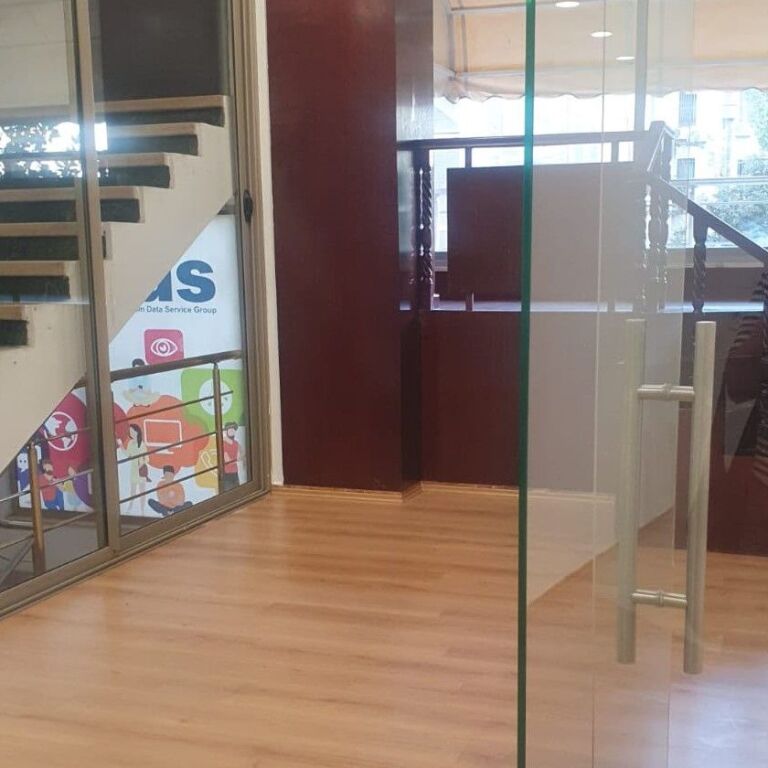 🏢 AFFITTASI – AMBIENTE COMMERCIALE | CENTRO