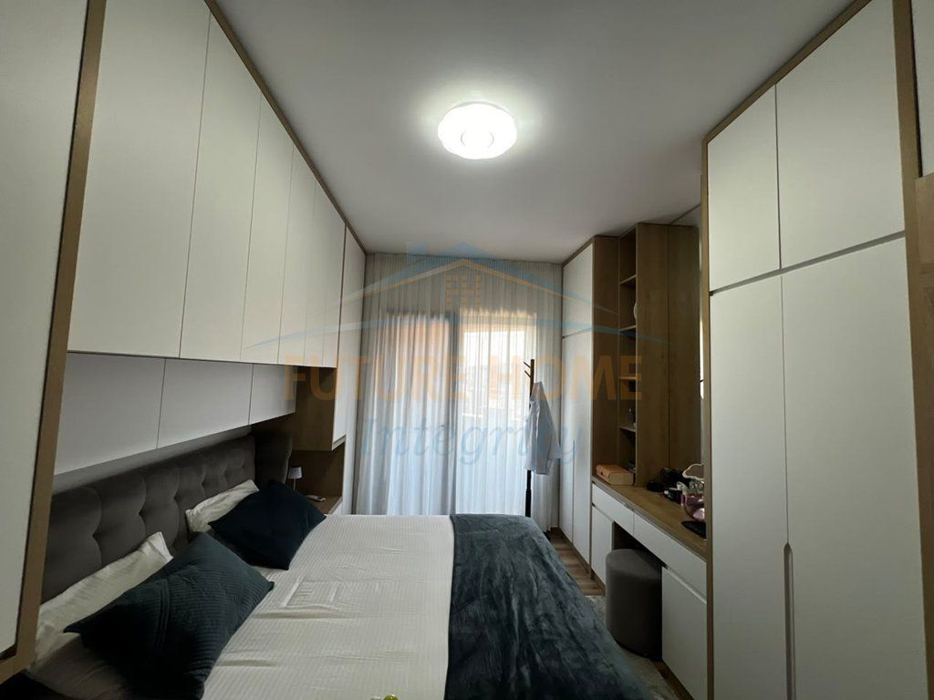In vendita, appartamento 1+1, Oasis Residence, Tirana.