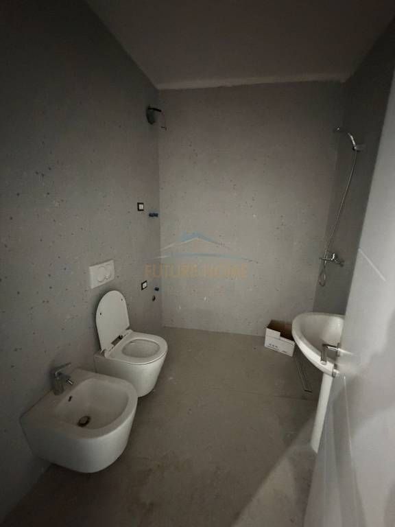 For sale, Apartment 1+1, Kavaja Street, Square 21, Tirana.