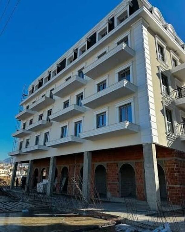 🏡 **SHITET APARTAMENT | REZIDENCA PORTA E RE**