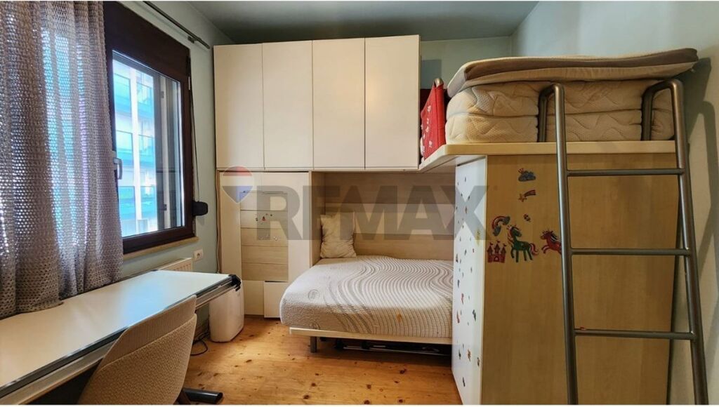 APARTAMENT 2+2+2+GARAZH ME QIRA-RR. DERVISH HIMA.