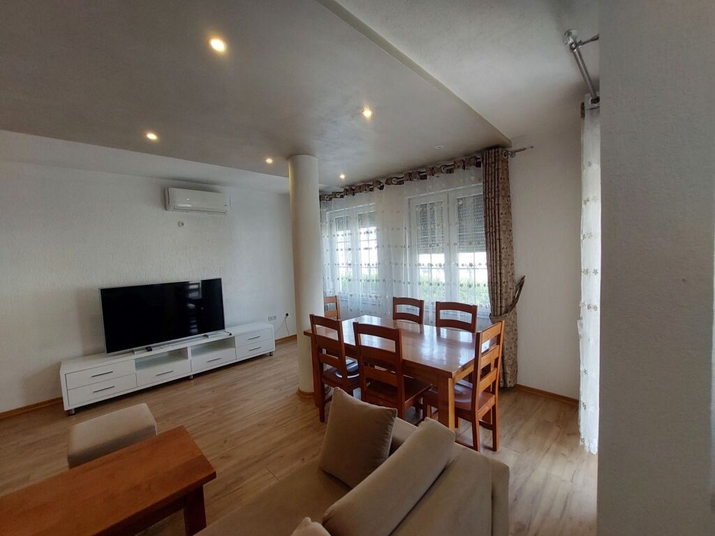 Affitto | Apartament 2 + 1 | Rruga 5 Maji | 600 €/mese
