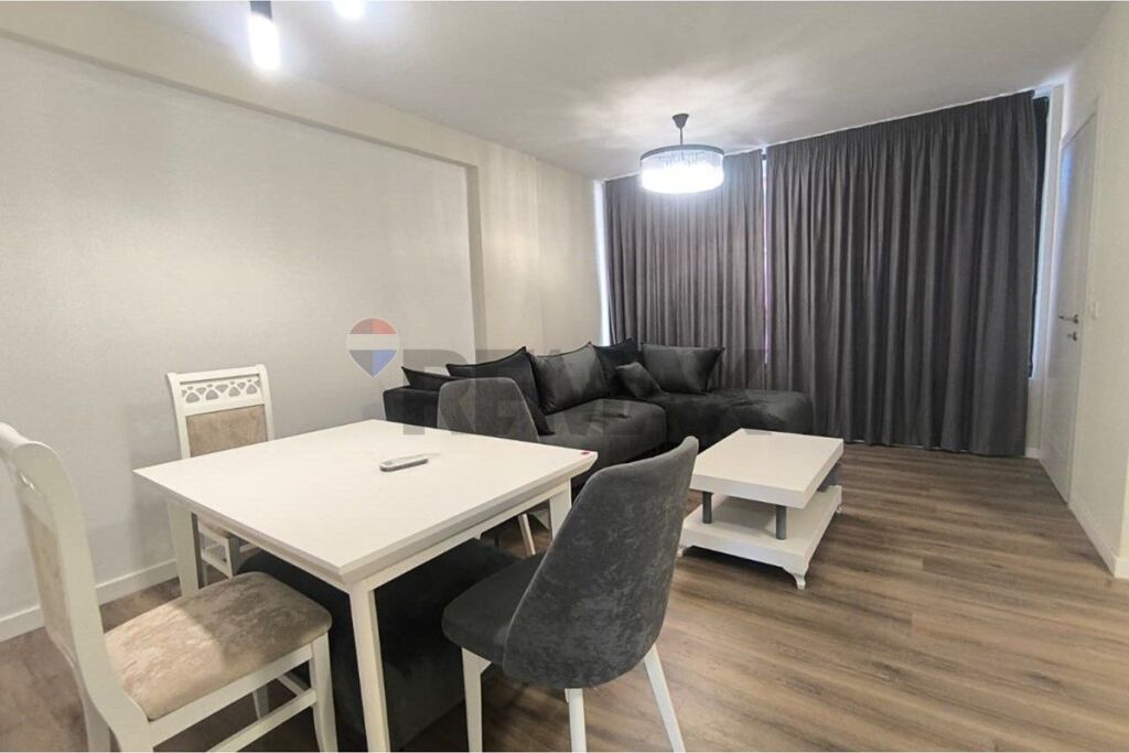 Apartament 2+1 me verande per shitje ne Laprake