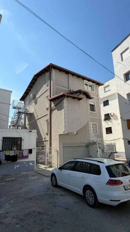 SHITET VILE 3-KATE PRANE SHKOLLES QEMAL MICI, DURRES