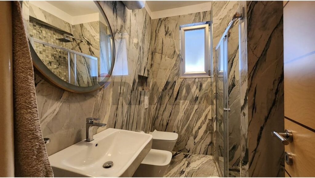 APARTAMENT 2+2+2+GARAZH ME QIRA-RR. DERVISH HIMA.