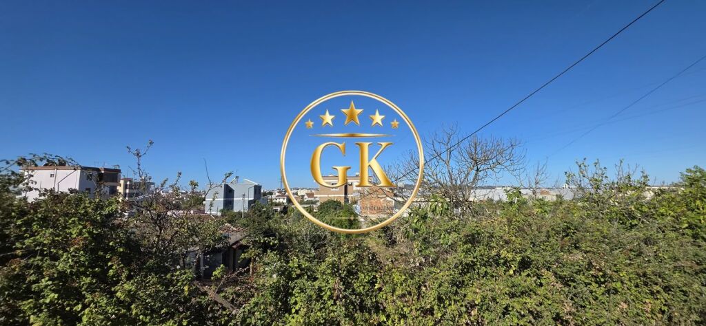 20926134 ''EKSLUZIVE E GOLD KEY'' Shitet Shtepi e vjeter 3+1,Kantina Veres, Shkozet
