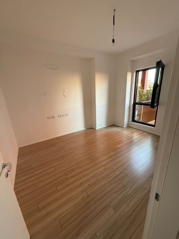 Garden Building, office space of type 2+1 is for rent.