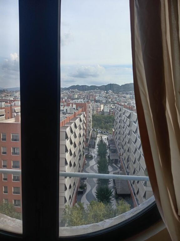 Affitto | Apartament 3 + 1 | Rruga e Kavajës | 800 €/mese