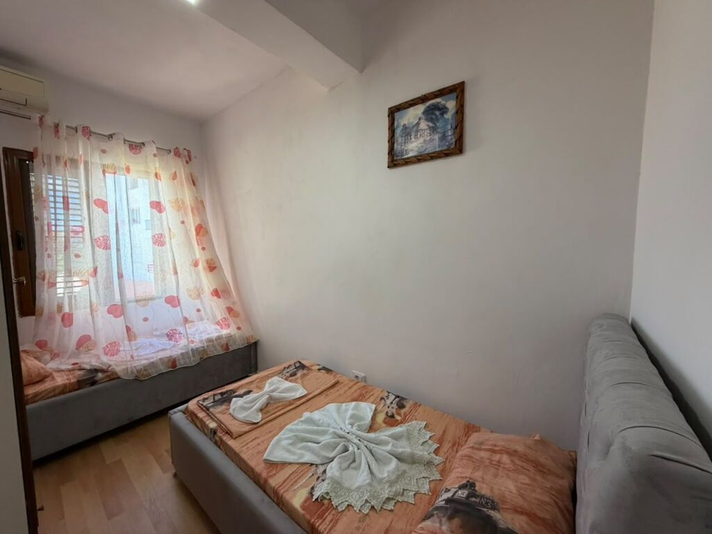 Apartment 2+1+Private Parking Space for Long Term Rent - Reald School, Vlore