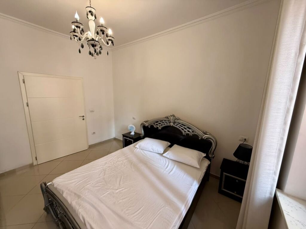 📣 RENT Apartment 2+1 📍 Ish Blloku ✨  🏢 Existing Building 🪜 3rd Floor (No Elevator) 🛋️ Furnished  💶 Price 800 Euro
