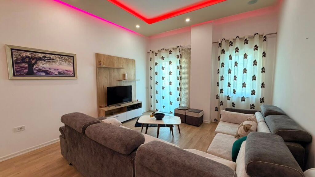 Apartament 2+1+2 ne Shitje Liqeni i Thate Tirane