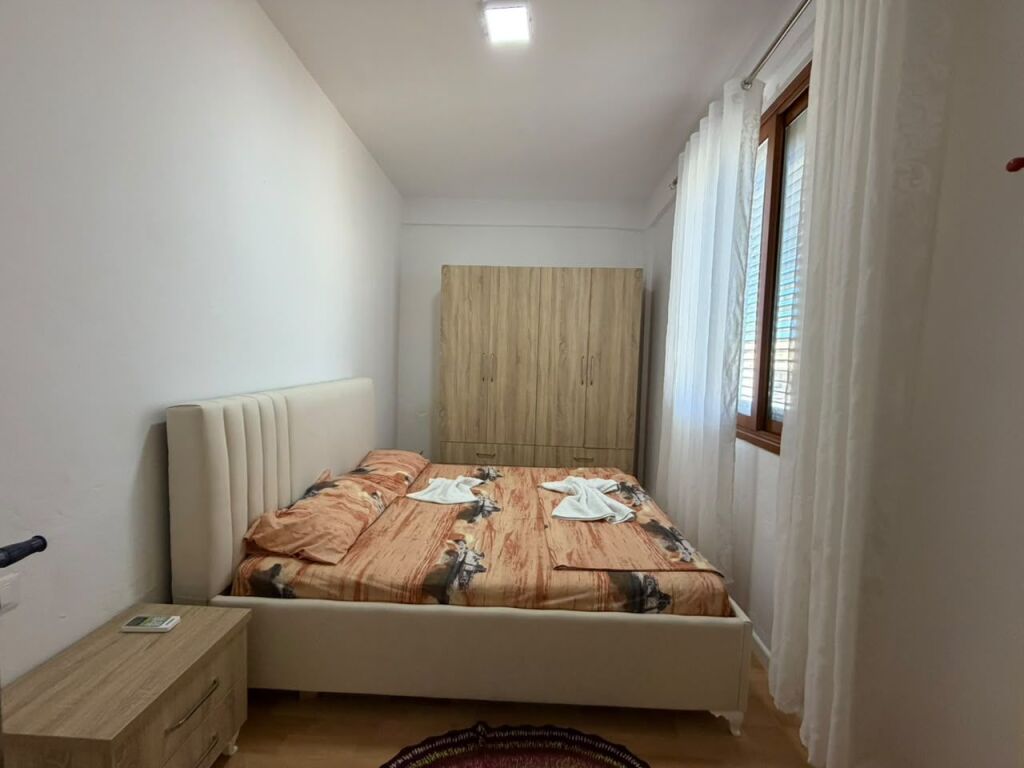 Apartment 2+1+Private Parking Space for Long Term Rent - Reald School, Vlore