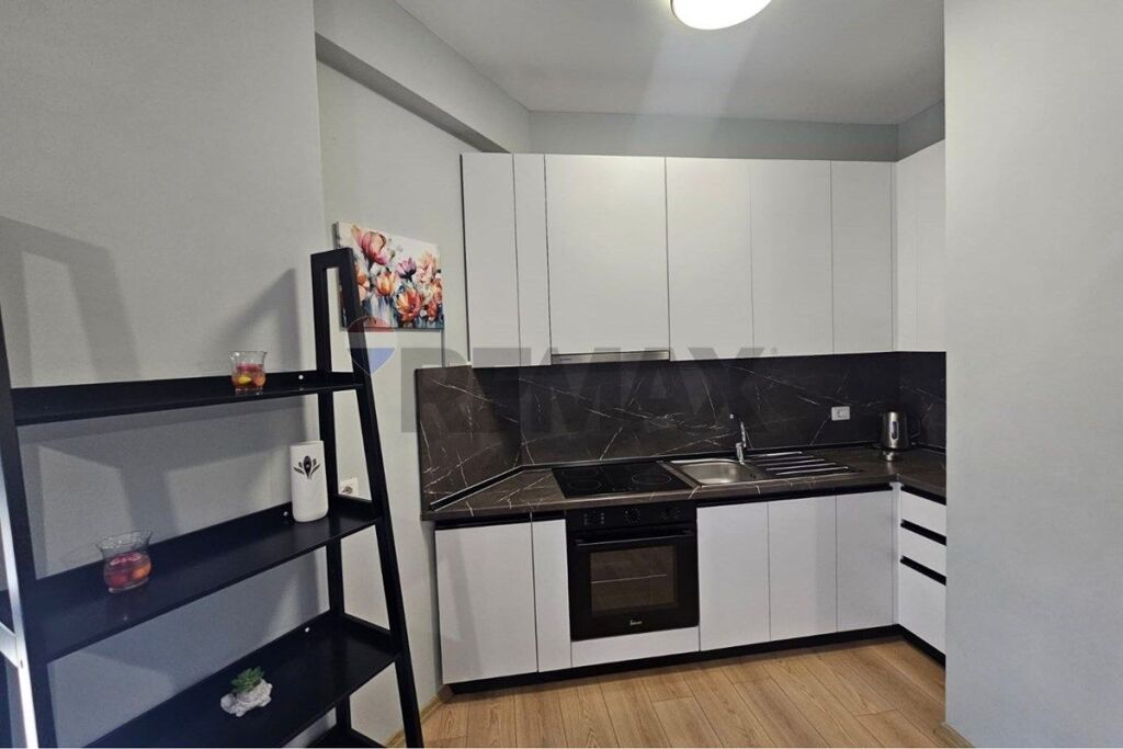2+1 apartment for rent in Tirana