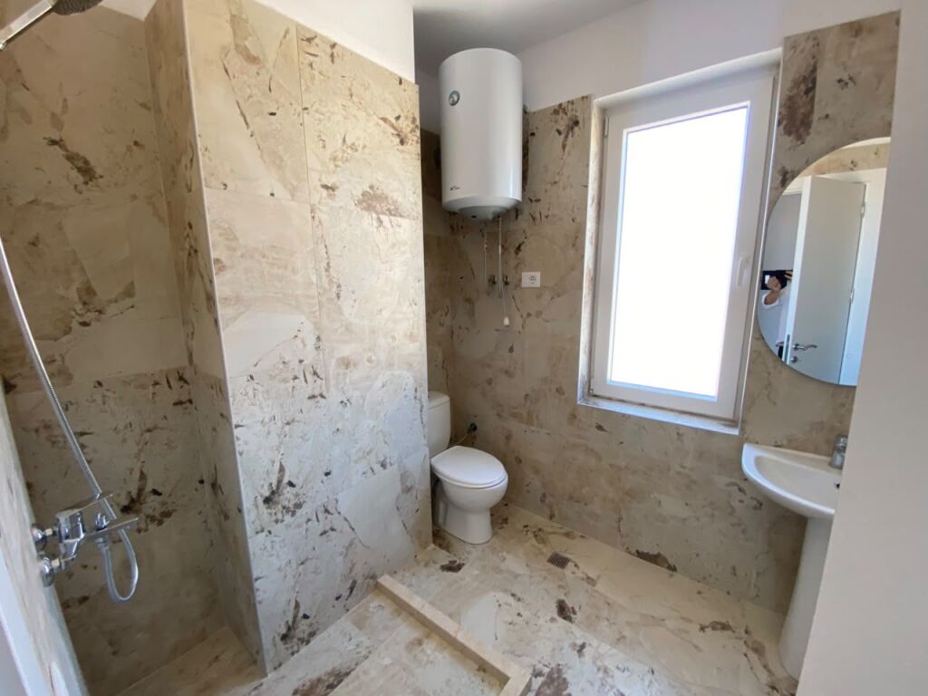 Rent, 2 Apartments 1+1 + Studios, Dibra Street, Tirana Empire74569
