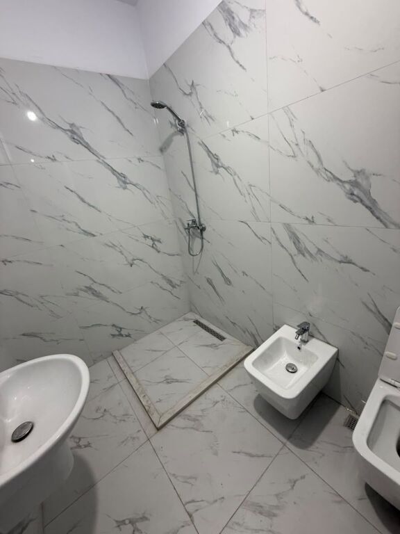 Apartament me qera 1+1