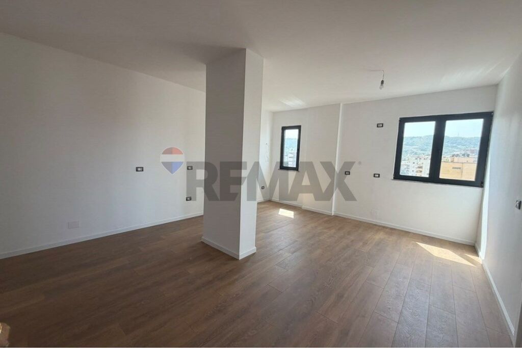 Apartment - For Sale - Commune of Paris, Tirana(ID: 530601004-57)