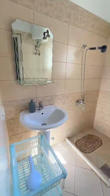 Jepet me qera apartamenti 2+1