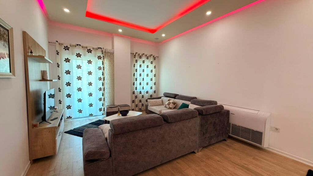 Apartament 2+1+2 ne Shitje Liqeni i Thate Tirane