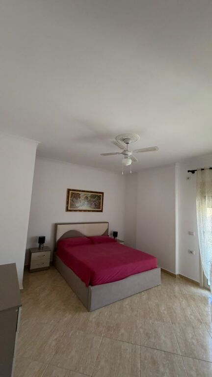 Apartament me Pamje nga Deti për Qira në Lungomare Vlorë