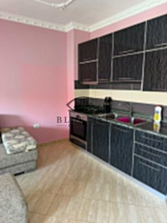 JEPET ME QIRA – APARTAMENT 1+1 NË VIJË TË PARË ME DETIN 🌊