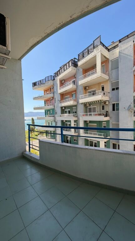 Apartament me Pamje nga Deti për Qira në Lungomare Vlorë