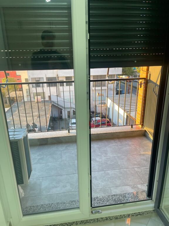 APARTAMENT 2+1 ME QIRA – KAMËZ