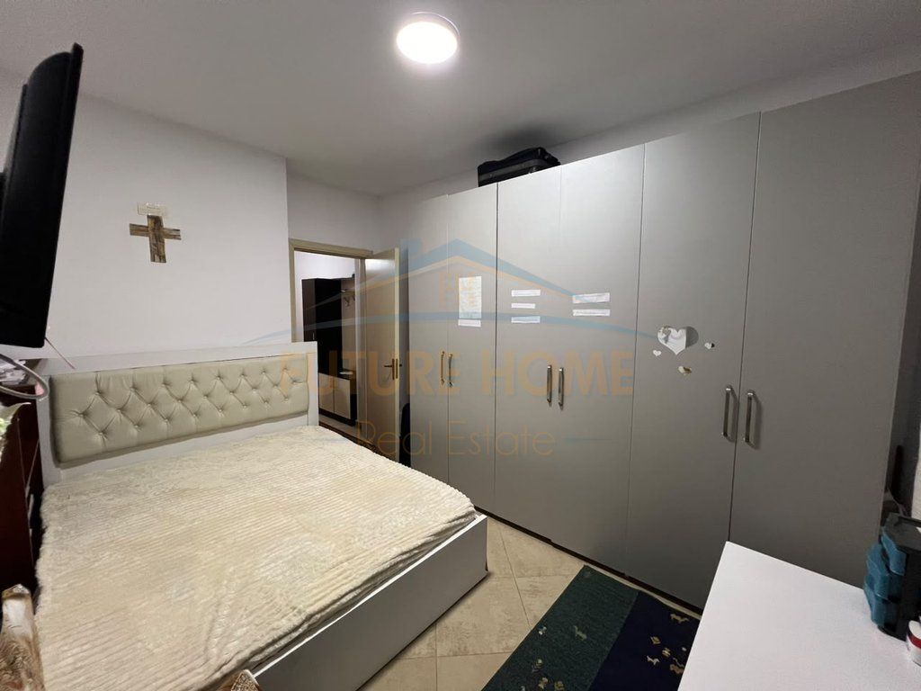In vendita, Appartamento 1+1, Yzberisht, Tirana.