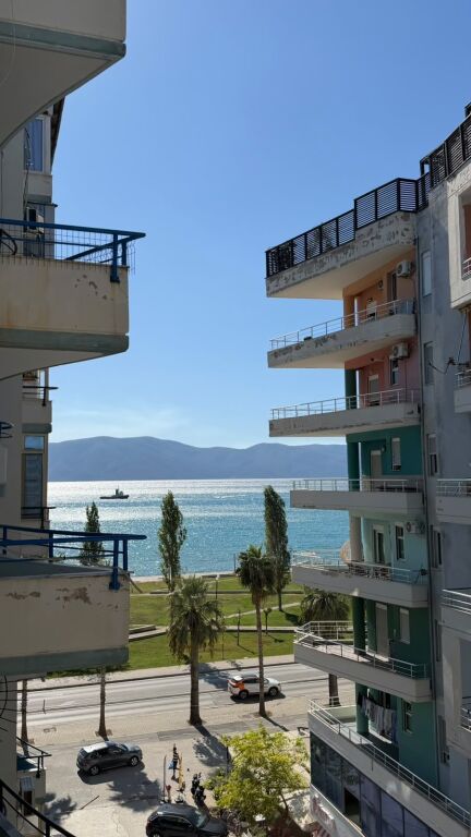 Apartament me Pamje nga Deti për Qira në Lungomare Vlorë