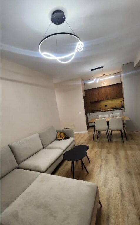 Univers City Apartament 2+1 me qira