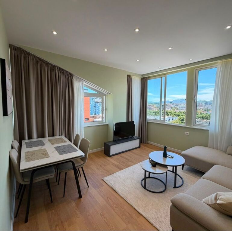 Apartament 2+1 per shitje, Myslym Shyri, buze rruge !