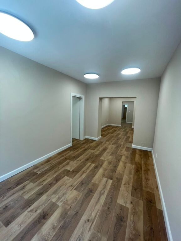 Affitto | Apartament 5 + 1 | Blloku | 1100 €/mese